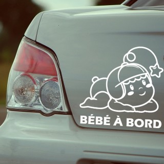 Bébé à bord couché