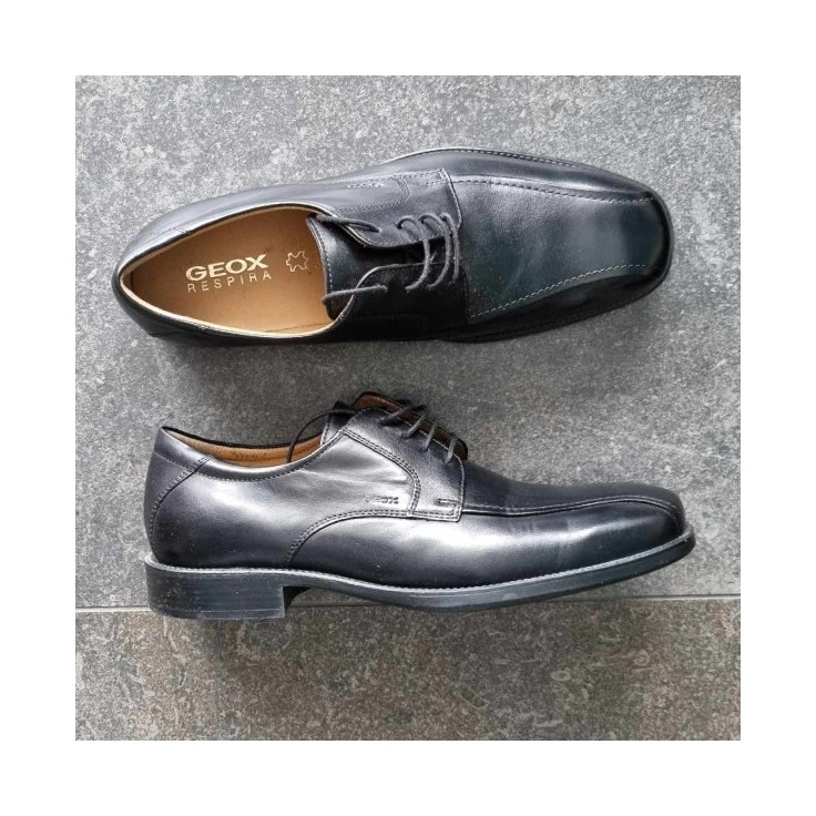 Chaussures noires Geox