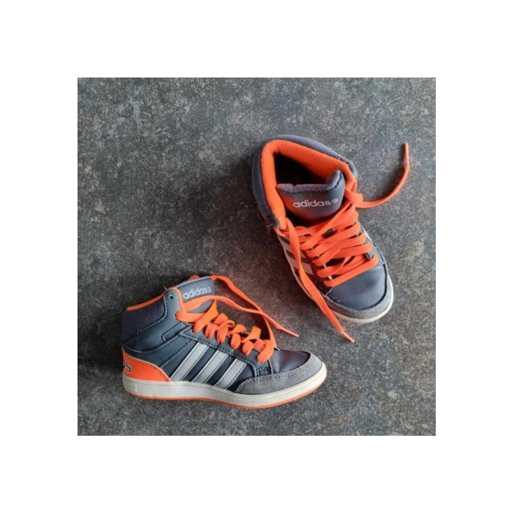 Baskets Adidas grises et oranges