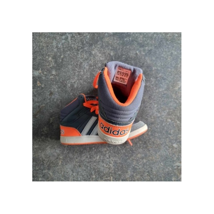 Baskets Adidas grises et oranges