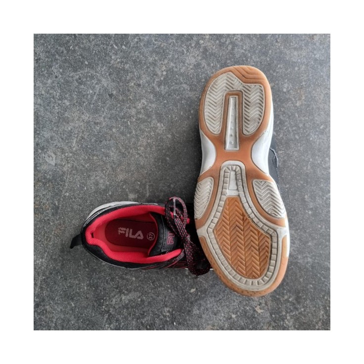 Baskets noires rouge Fila