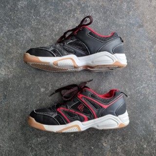 Baskets noires rouge Fila